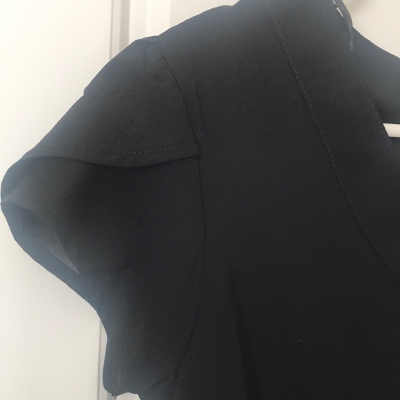 Black mini dress - Picture 3 of 4